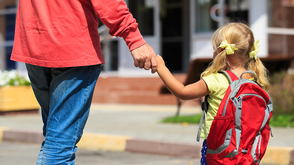 نصائح لتهئية الطفل للالتحاق بمدرسة&nbsp;جديدة