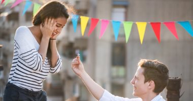 5 أسئلة لابد أن تطريحها علي نفسك قبل&nbsp;الزواج