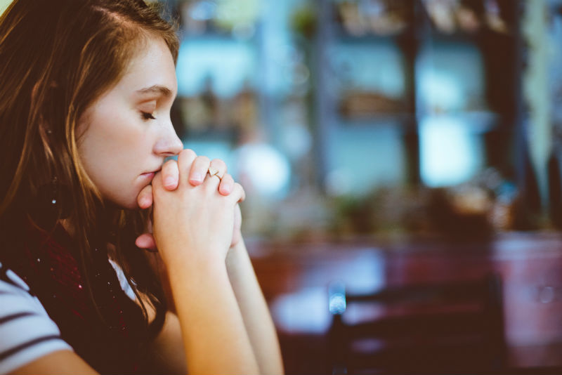 بهذة الخطوات يمكنك التعامل مع التوتر والقلق
